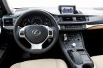 Lexus CT200h 2010 года